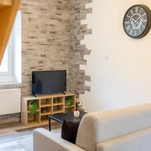 T2 Contemporain Idéalement Situé Appartamento